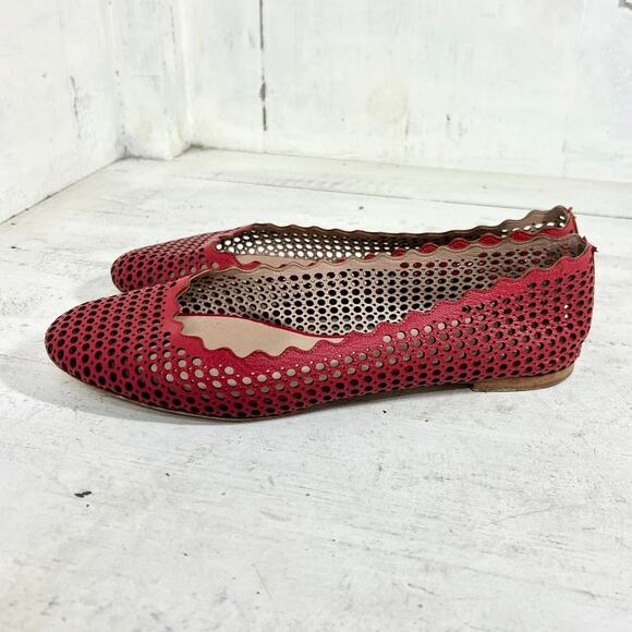 Chloe Lauren Perforated Leather Slip On Ballet Flats Red Womens Size 38.5 / 8 .5 - Picture 7 of 10